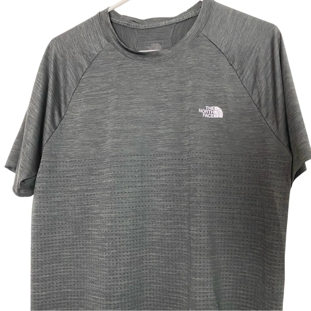 The North Face Flight Series Shirt Mens Size Large Gray Black Short Sleeve Crew